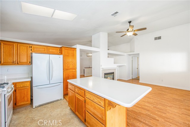 10650 Bel Air Drive, Cherry Valley CA: https://media.crmls.org/medias/6062e810-cc90-48e7-bd20-58f4e4daacc0.jpg