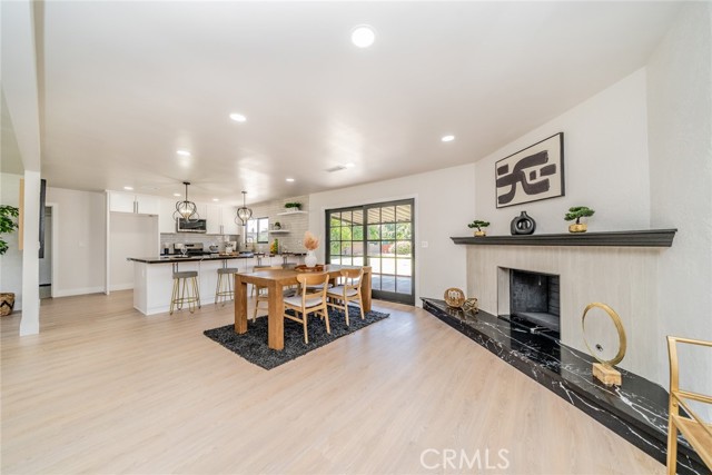 Detail Gallery Image 5 of 58 For 19605 Galway St, Rialto,  CA 92377 - 5 Beds | 3 Baths