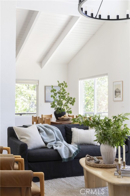 27792 West Shore Road, Lake Arrowhead CA: https://media.crmls.org/medias/60649bd7-6ba2-4f4a-a277-a29b6c3b14f6.jpg
