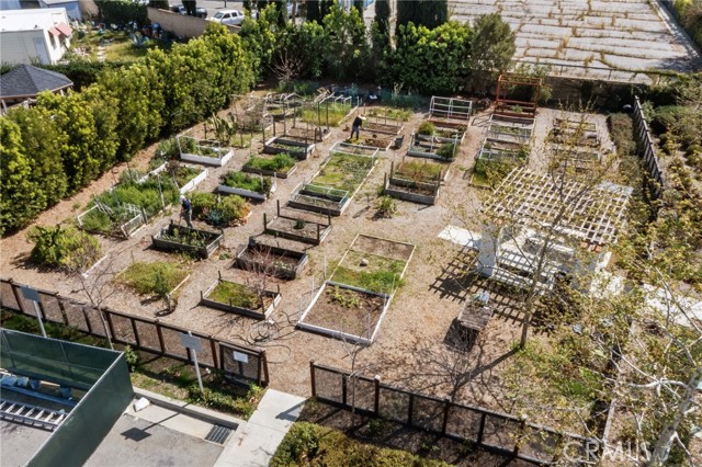 Detail Gallery Image 28 of 36 For 21710 Bene Dr, Saugus,  CA 91350 - 3 Beds | 2/1 Baths