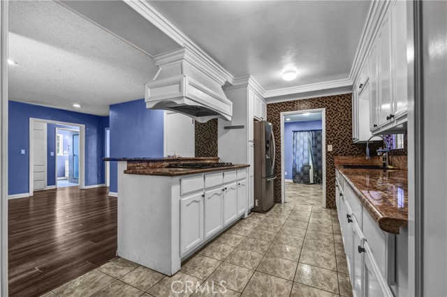 Detail Gallery Image 20 of 28 For 6418 Makee Ave, Los Angeles,  CA 90001 - 4 Beds | 2 Baths