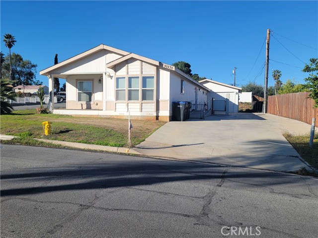 Detail Gallery Image 3 of 3 For 20230 Planada Ct, Riverside,  CA 92508 - 2 Beds | 2 Baths