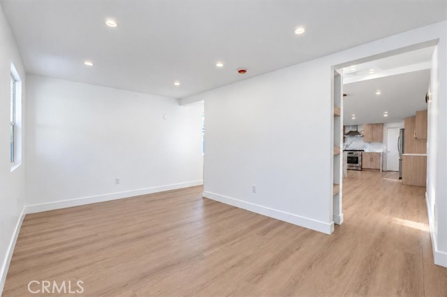 11158 Orion Ave photo 25