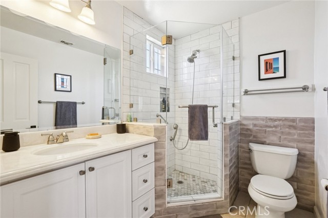 Image 14 of 25 For 602 36th Street