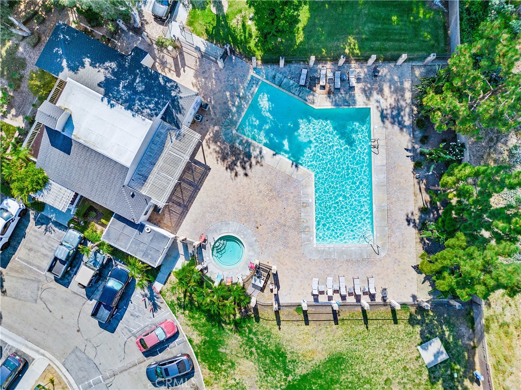 https://media.crmls.org/medias/6067920b-1bf5-4928-a25f-f7ea7407ab19.jpg?preset=X-Large