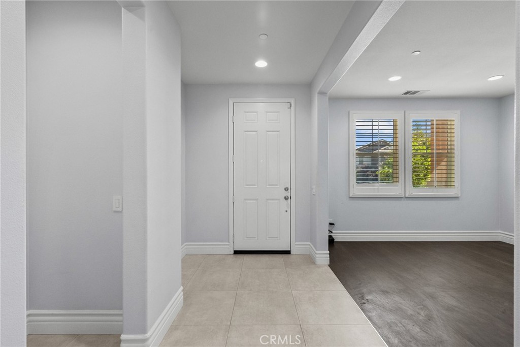 60681A58 38E4 43B3 8A1A D2937Dbb23De 22529 Breakwater Way, Saugus, Ca 91350 &Lt;Span Style='BackgroundColor:transparent;Padding:0Px;'&Gt; &Lt;Small&Gt; &Lt;I&Gt; &Lt;/I&Gt; &Lt;/Small&Gt;&Lt;/Span&Gt;