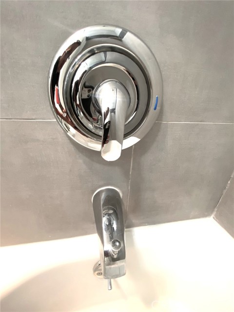 Detail Gallery Image 27 of 46 For 1582 Mitchell, Tustin,  CA 92780 - 2 Beds | 2/1 Baths