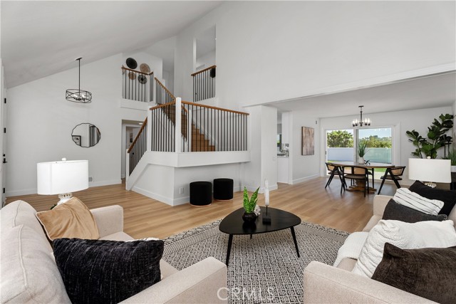 Detail Gallery Image 8 of 50 For 25172 Campina, Mission Viejo,  CA 92691 - 4 Beds | 2/1 Baths