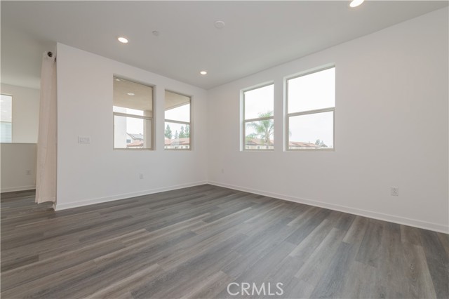 311 strike drive, Covina CA: https://media.crmls.org/medias/60695452-4c08-47f5-b6aa-cc77d8dc2082.jpg