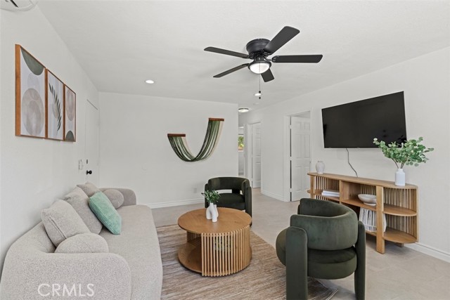 Detail Gallery Image 7 of 30 For 1101 Bonita St, Tustin,  CA 92780 - 3 Beds | 4 Baths