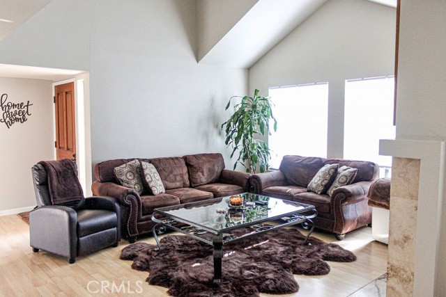 Detail Gallery Image 4 of 30 For 915 Moran Ct, Paso Robles,  CA 93446 - 3 Beds | 2 Baths
