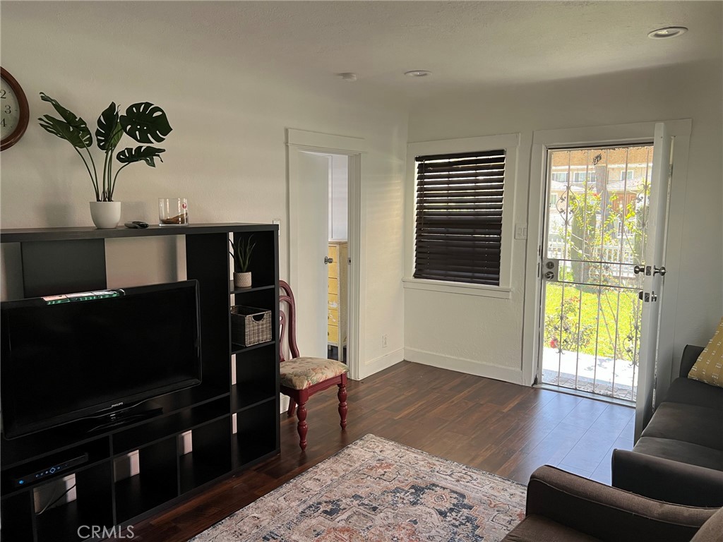 606A8Ff2 D5A3 4978 A98B A49B2Bc70027 3511 W 111Th Street, Inglewood, Ca 90303 &Lt;Span Style='BackgroundColor:transparent;Padding:0Px;'&Gt; &Lt;Small&Gt; &Lt;I&Gt; &Lt;/I&Gt; &Lt;/Small&Gt;&Lt;/Span&Gt;