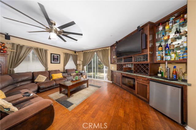 Detail Gallery Image 15 of 35 For 5537 Hartness Ct, Fontana,  CA 92336 - 4 Beds | 3/1 Baths