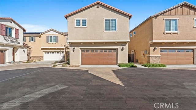 Detail Gallery Image 3 of 30 For 16154 Lozano #7,  Fontana,  CA 92336 - 3 Beds | 2/1 Baths