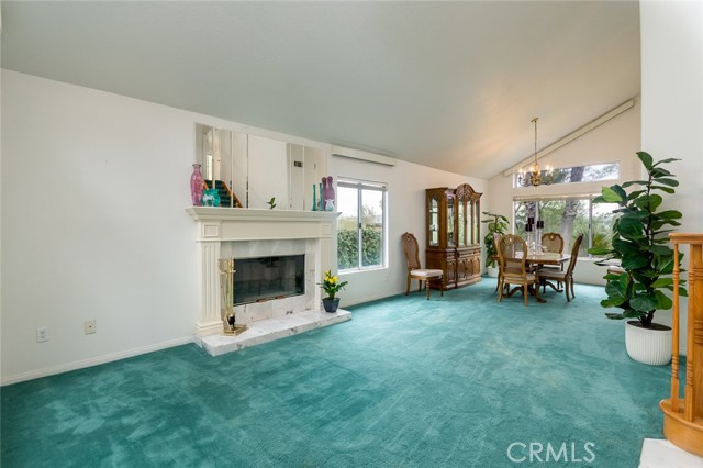 Detail Gallery Image 4 of 49 For 21714 Agajanian Ln, Saugus,  CA 91350 - 4 Beds | 3 Baths