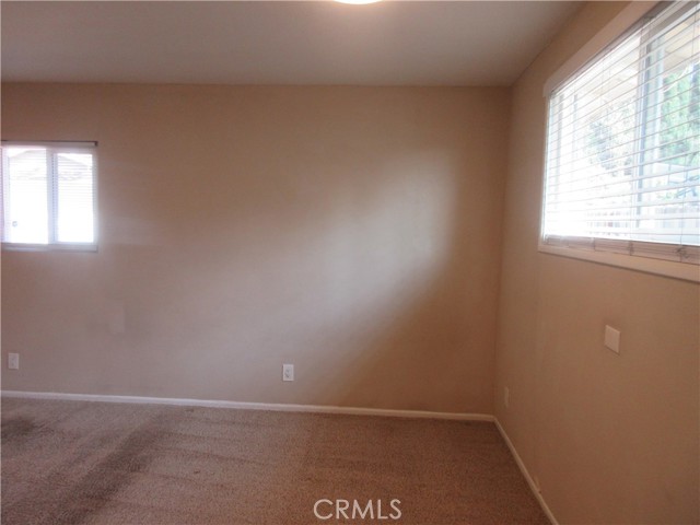 Detail Gallery Image 7 of 15 For 11406 Woodley, Granada Hills,  CA 91344 - 4 Beds | 2 Baths