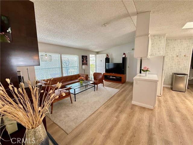 14362 Bushard Street, Westminster CA: https://media.crmls.org/medias/606ea3e4-ea66-43bd-808a-0f737b6d6e4f.jpg