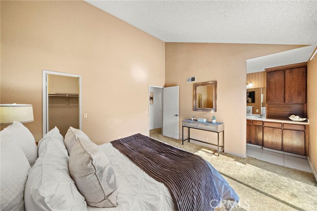 11551 Gladstone Circle, Fountain Valley CA: https://media.crmls.org/medias/606ebcd4-65f7-4775-b065-cd30fabb5516.jpg