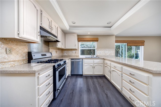29 Farragut, Irvine CA: https://media.crmls.org/medias/606ec363-5e84-4dde-87f9-54fc91c7f079.jpg