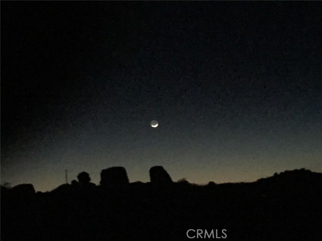 https://media.crmls.org/medias/606f0dc2-128e-4346-84ea-3ebdf41745fd.jpg