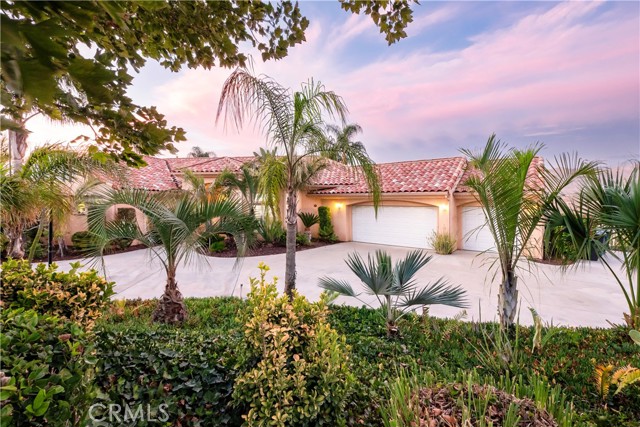 Detail Gallery Image 5 of 62 For 5996 Omega St, Riverside,  CA 92506 - 4 Beds | 3 Baths