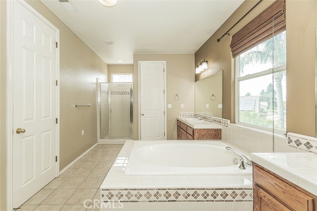 Detail Gallery Image 42 of 75 For 1377 Fenmore, Sanger,  CA 93657 - 4 Beds | 3 Baths