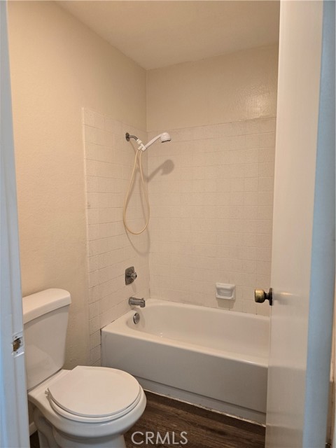 254 E Fern Avenue, Redlands CA: https://media.crmls.org/medias/60709a9e-b6fa-424c-b9b6-4af18d4eb39a.jpg