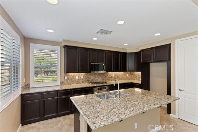 Detail Gallery Image 16 of 75 For 8594 Cuyamaca, Corona,  CA 92883 - 2 Beds | 2 Baths