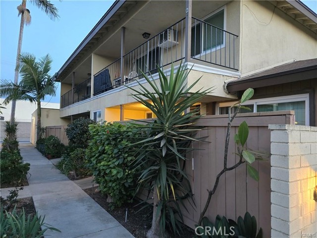 Detail Gallery Image 4 of 4 For 12310 La Pomelo Rd, La Mirada,  CA 90638 - 2 Beds | 1 Baths