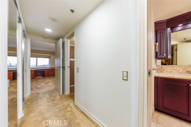 Detail Gallery Image 21 of 42 For 525 E Seaside Way #807,  Long Beach,  CA 90802 - 2 Beds | 1/1 Baths