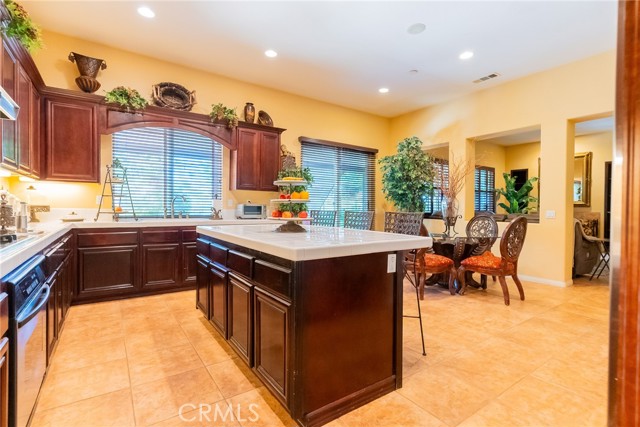 Detail Gallery Image 28 of 56 For 17331 Cross Creek Ln, Riverside,  CA 92503 - 5 Beds | 3/1 Baths