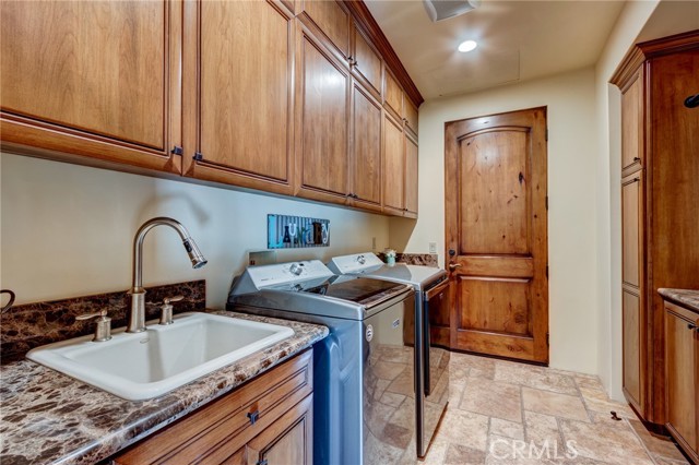 Detail Gallery Image 48 of 75 For 12260 Desert Rose Way, Oak Hills,  CA 92344 - 4 Beds | 4/1 Baths