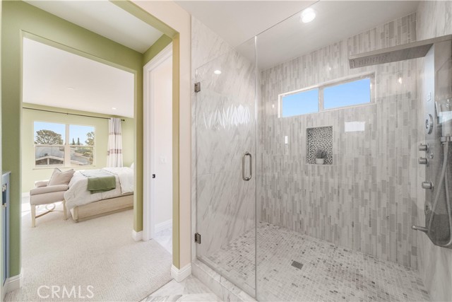 Detail Gallery Image 54 of 75 For 27 Gillman St, Irvine,  CA 92612 - 6 Beds | 6/1 Baths