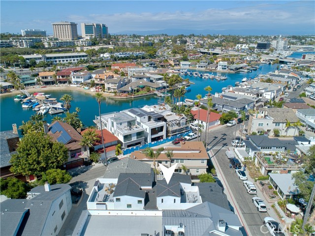 Detail Gallery Image 27 of 35 For 411 39th St, Newport Beach,  CA 92663 - 3 Beds | 3 Baths