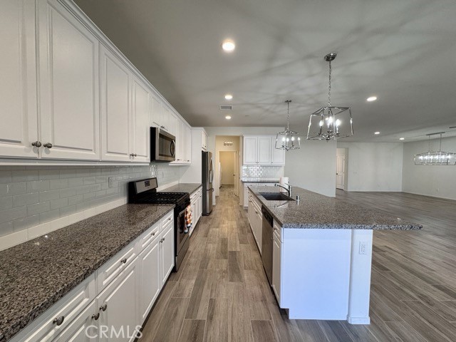 Detail Gallery Image 14 of 55 For 34913 Limecrest Pl, Murrieta,  CA 92563 - 4 Beds | 2/1 Baths