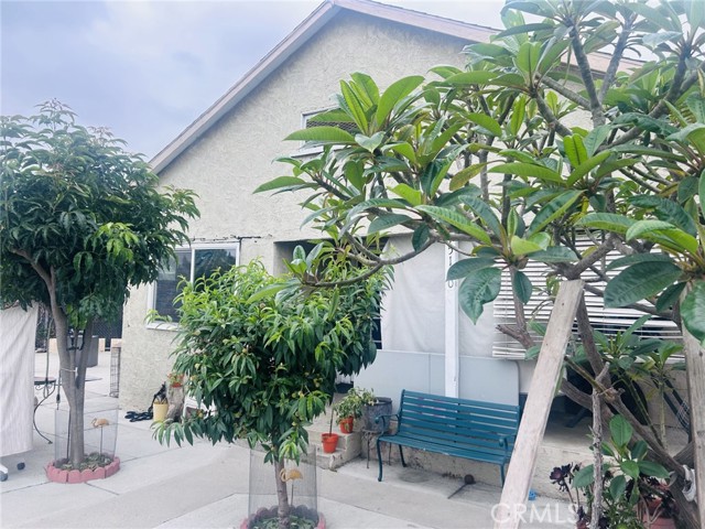 15160 Pimenta Avenue, Paramount CA: https://media.crmls.org/medias/6073afa6-0e21-4a7a-bf9f-aca2ec2a425d.jpg