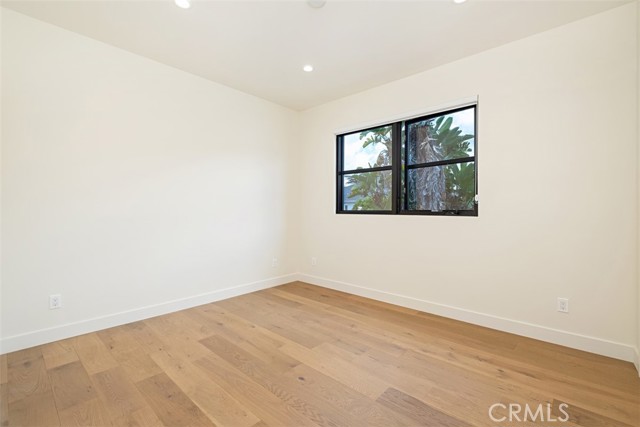 Detail Gallery Image 20 of 33 For 822 S Plymouth #4,  Los Angeles,  CA 90005 - 4 Beds | 3/1 Baths
