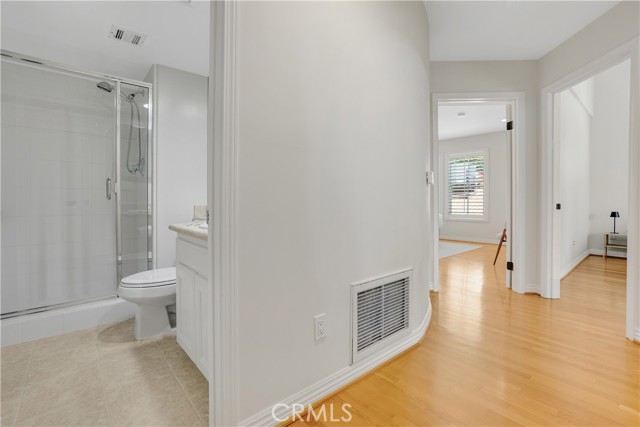 10623 Moorpark Street, 1 photo 28