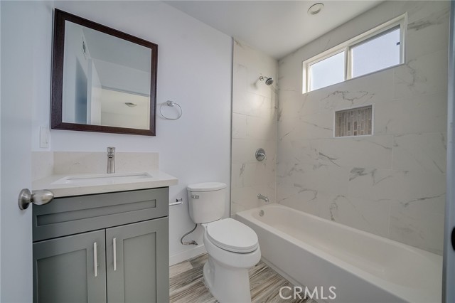 Detail Gallery Image 28 of 65 For 1348 W 41st Pl, Los Angeles,  CA 90037 - – Beds | – Baths