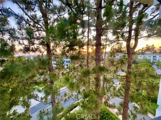 102 Scholz, Newport Beach CA: https://media.crmls.org/medias/6074a90c-9c5a-4dac-96a1-fe683b00d854.jpg