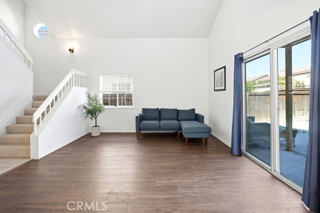 Detail Gallery Image 8 of 41 For 344 Mildred, Perris,  CA 92571 - 3 Beds | 2/1 Baths