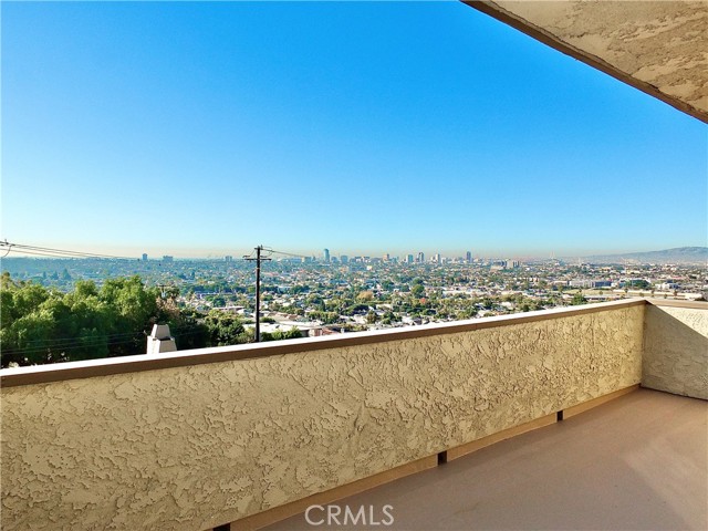 Detail Gallery Image 4 of 42 For 2503 E 21st St #207,  Signal Hill,  CA 90755 - 2 Beds | 2 Baths