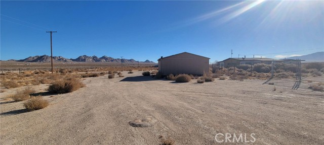 Detail Gallery Image 5 of 5 For 11651 Camp Rock Rd, Lucerne Valley,  CA 92356 - 2 Beds | 2 Baths