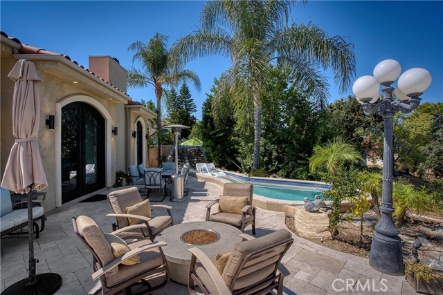 Detail Gallery Image 11 of 38 For 23207 Park Esperanza, Calabasas,  CA 91302 - 5 Beds | 4/1 Baths