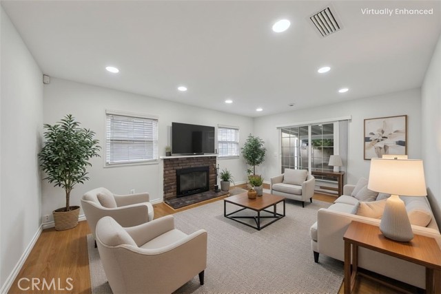 Detail Gallery Image 2 of 43 For 4201 Franklin, Fullerton,  CA 92833 - 4 Beds | 2 Baths