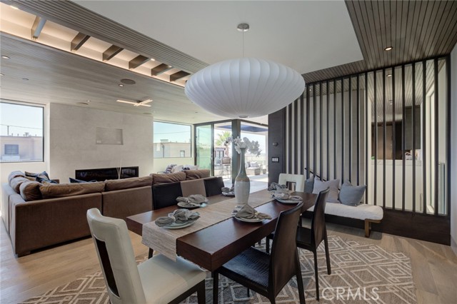 405 26th Street, Manhattan Beach, California 90266, 4 Bedrooms Bedrooms, ,1 BathroomBathrooms,Residential,Sold,26th Street,SB21203664