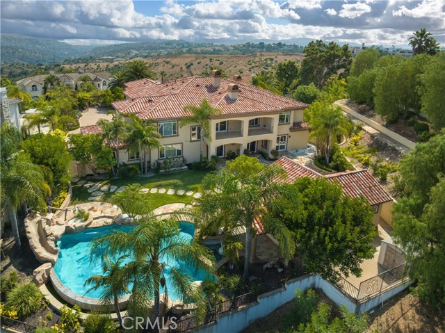 22883 Canyon View Road, Diamond Bar CA: https://media.crmls.org/medias/60761b97-2b1b-4913-801d-3f8844897f75.jpg