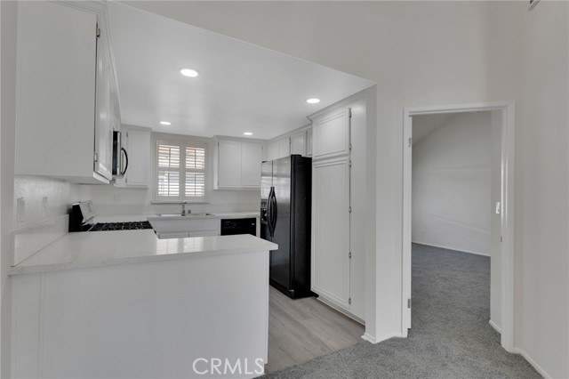 Detail Gallery Image 3 of 27 For 26746 Claudette St #462,  Canyon Country,  CA 91351 - 2 Beds | 2 Baths