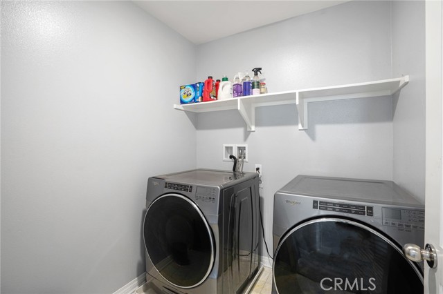 825 Sweetbay Lane, Los Angeles CA: https://media.crmls.org/medias/6076a3f1-8e8e-4fb5-867b-5e5f67ae2d41.jpg