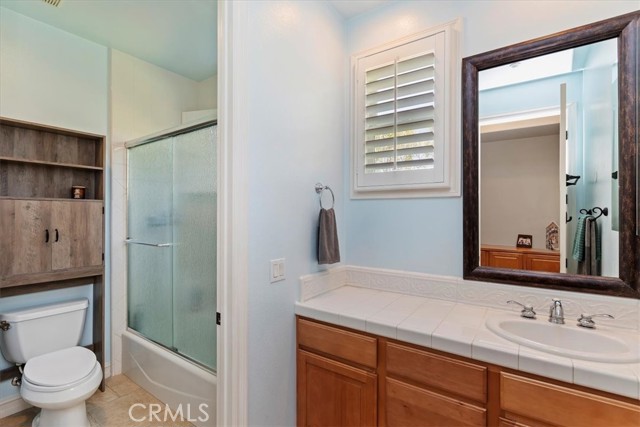 Detail Gallery Image 33 of 74 For 19017 Green Oaks Rd, Yorba Linda,  CA 92886 - 5 Beds | 4/1 Baths